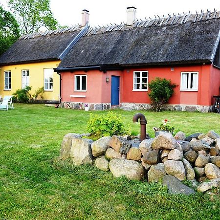 Onkel Enkels Pensionat Tomelilla Bagian luar foto